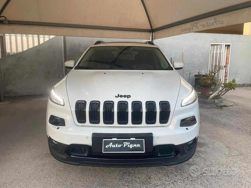 Usata Jeep Cherokee Night Eagle 200 CV (147 kW) 2017 Bianco SUV