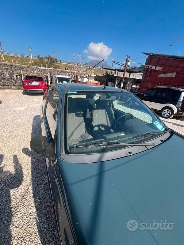 Usata Renault Clio 1990 Verde Utilitaria