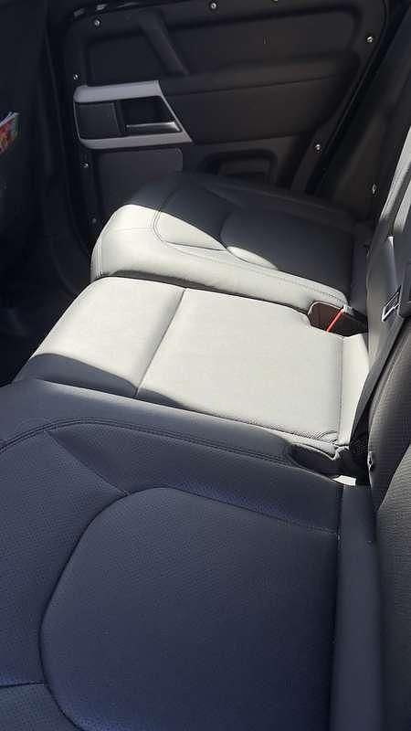 Usata Land Rover Defender 249 CV (183 kW) 2024 SUV