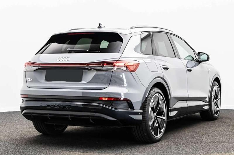 Usata Audi Q4 e-tron S-Line 69 kW (95 CV) 2023 Grigio SUV
