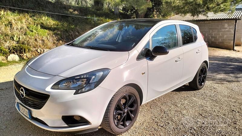 Usata Opel Corsa Edition 90 CV (66 kW) 2018 Bianco Berlina