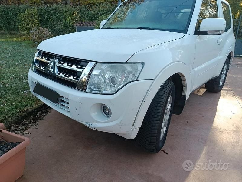Usata Mitsubishi Pajero 197 CV (144 kW) 2013 Bianco SUV