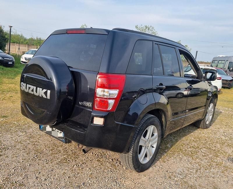 Usata Suzuki Grand Vitara 129 CV (94 kW) 2008 Nero SUV