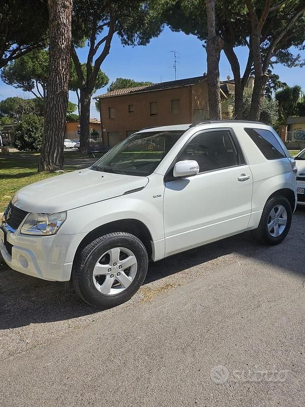 Usata Suzuki Vitara 2011 Bianco SUV