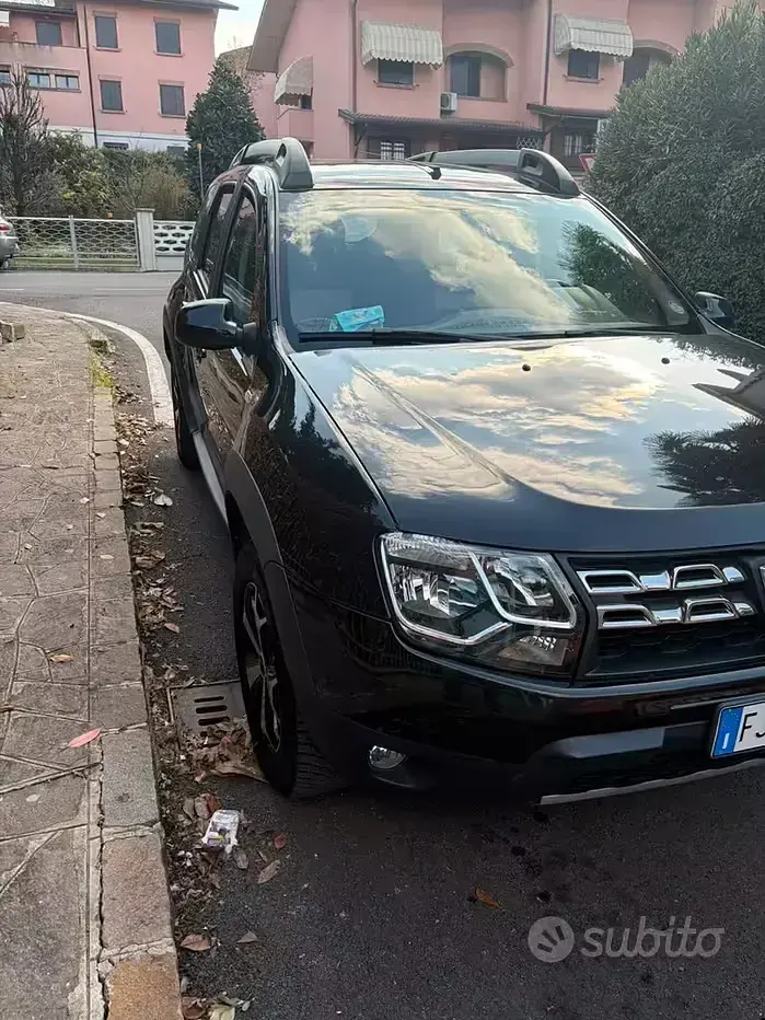 Usata Dacia Duster 125 CV (91 kW) 2017 Nero SUV