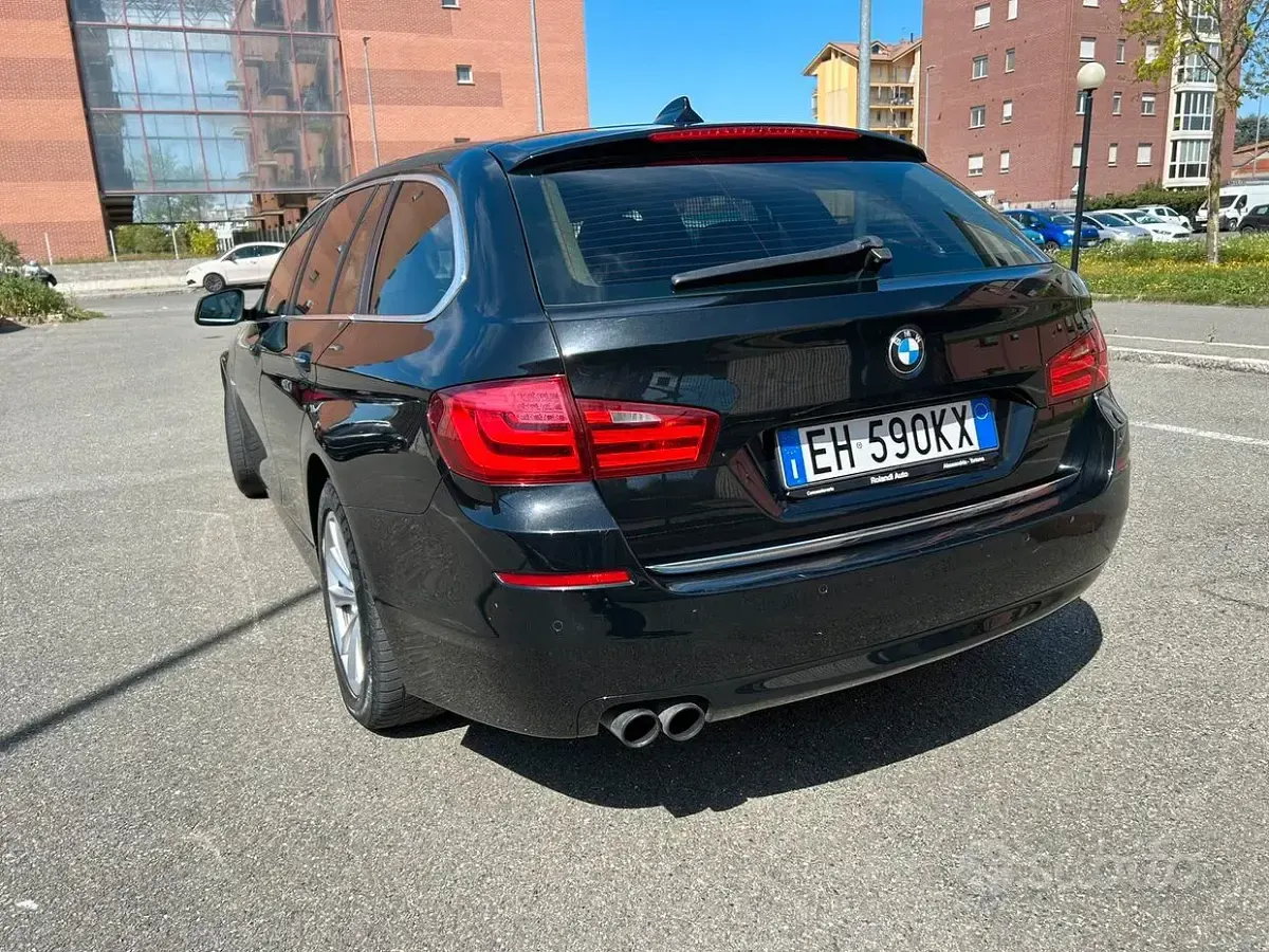 Usata BMW 525 218 CV (160 kW) 2011 Bluazzurro Berlina
