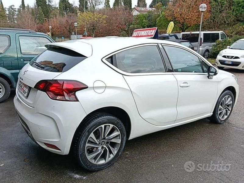 Usata DS Automobiles DS4 So Chic 111 CV (81 kW) 2012 Bianco Berlina