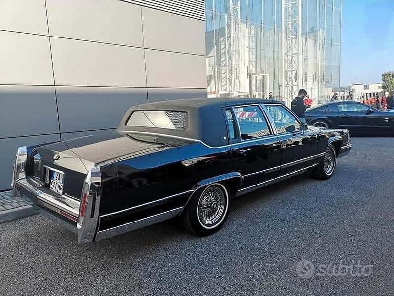 Usata Cadillac Fleetwood Brougham 1991 Nero Berlina