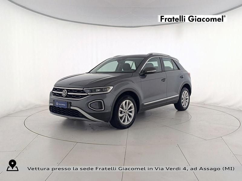 Usata VW T-Roc Style 110 CV (80 kW) 2023 Indium grey metallizzato SUV