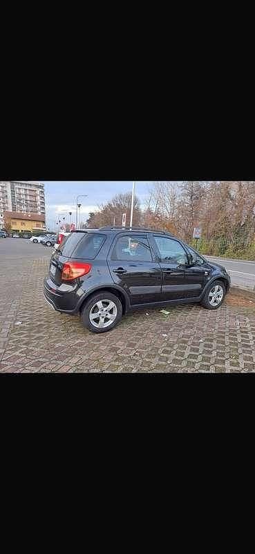 Usata Suzuki SX4 Comfort 135 CV (99 kW) 2010 Berlina