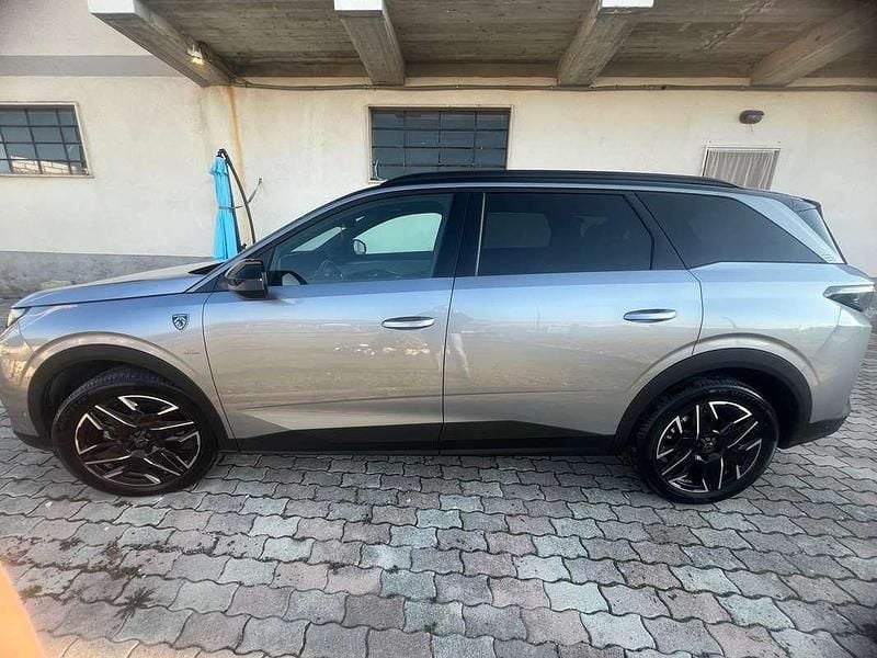 Usata Peugeot 5008 136 CV (100 kW) 2025 Argento SUV