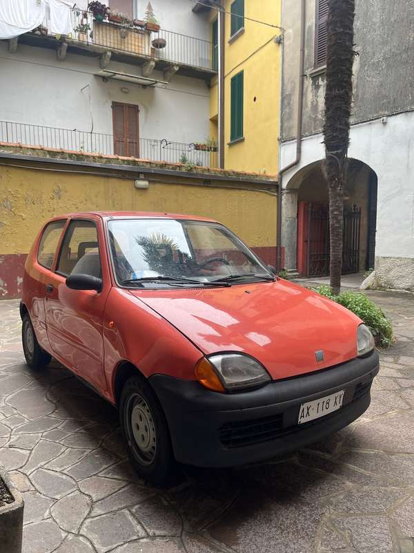 Usato 1998 Fiat Seicento 0.9 Benzin 39 CV (1.000 €)
