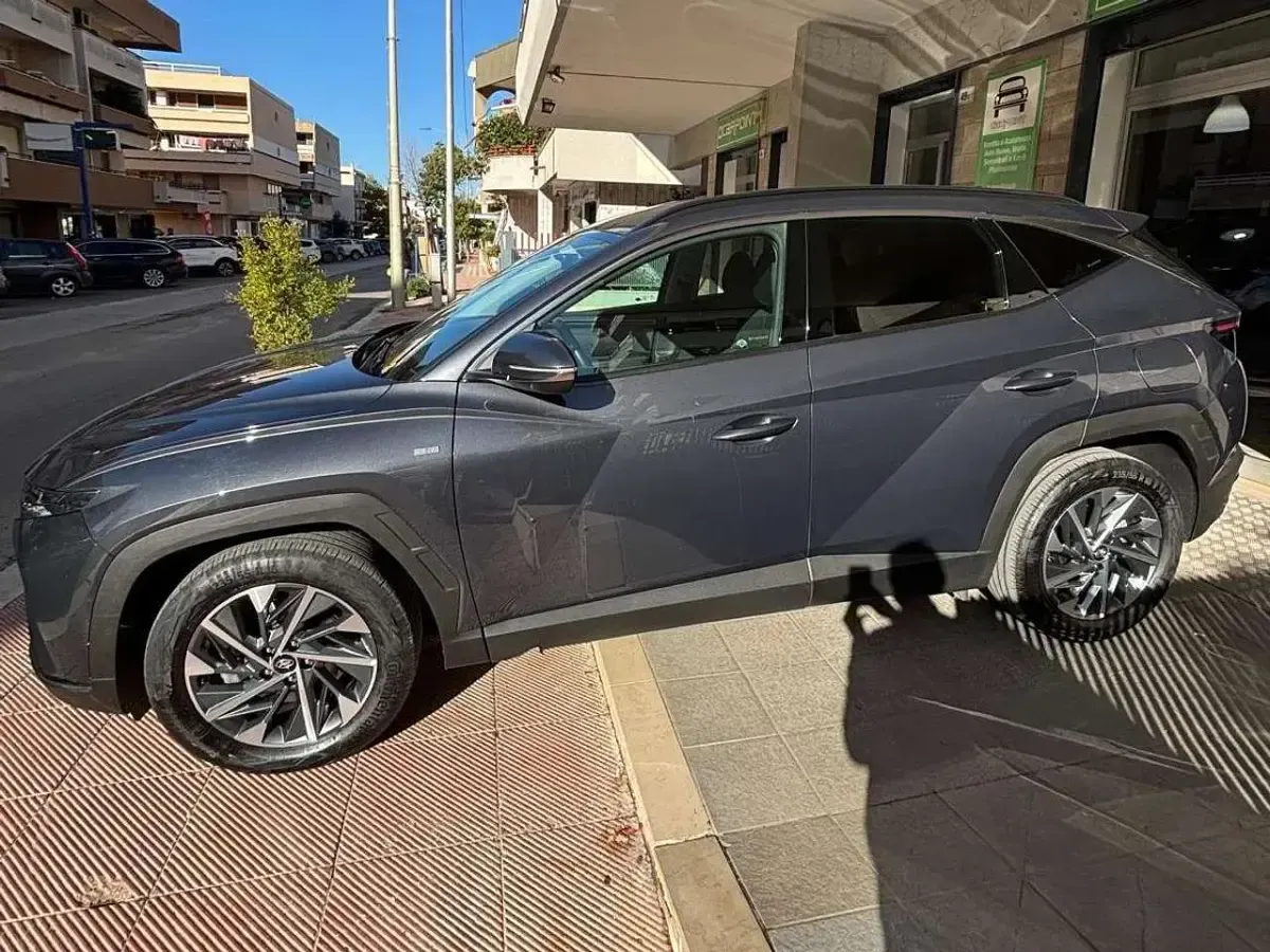 Usata Hyundai Tucson 136 CV (100 kW) 2024 Grigio SUV