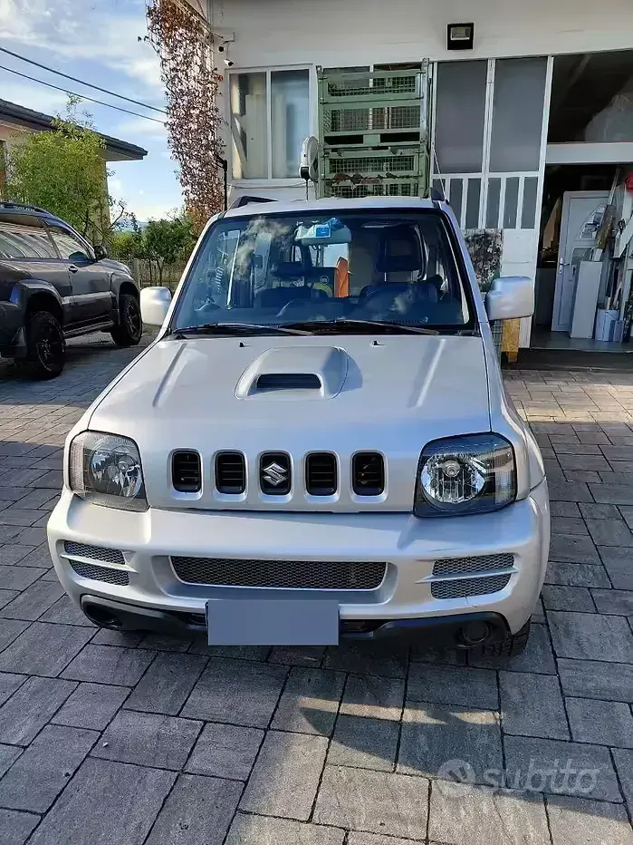 Usata Suzuki Jimny 86 CV (63 kW) 2006 SUV