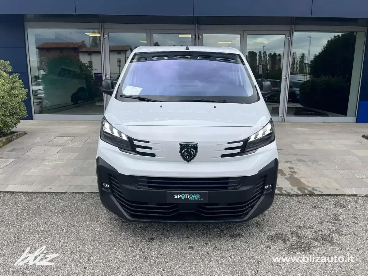 Usata Peugeot Expert S 120 CV (88 kW) 2024 Kaolin white Furgone