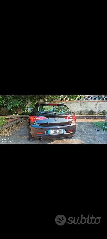 Usata Alfa Romeo Giulietta 120 CV (88 kW) 2016 Nero Berlina