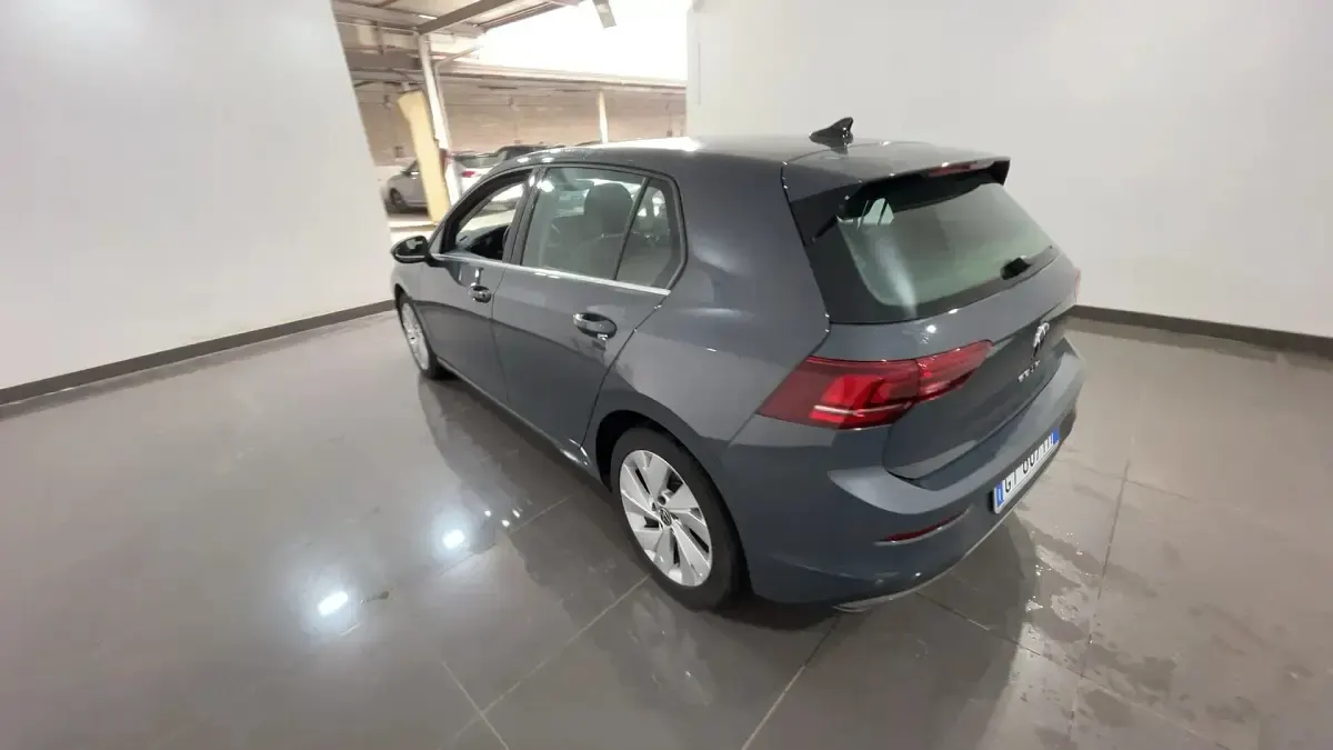 Usata VW Golf VIII Style 150 CV (110 kW) 2025 Dolphin grey met.