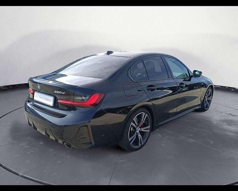 Usata BMW 320 M Sport 190 CV (139 kW) 2024 Black sapphire metallizzato Berlina