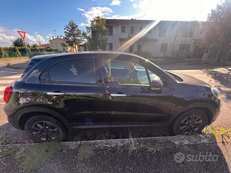 Begagnad Fiat 500X Club 120 HK (88 kW) 2022 Svart SUV