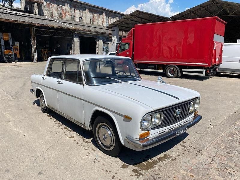 Usata Lancia Fulvia 88 CV (64 kW) 1970 Bianco Utilitaria