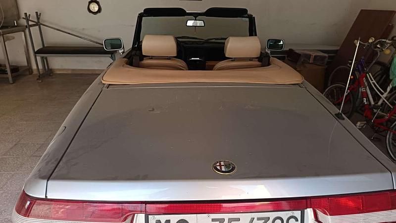 Usata Alfa Romeo Spider 101 CV (74 kW) 1990 Cabrio
