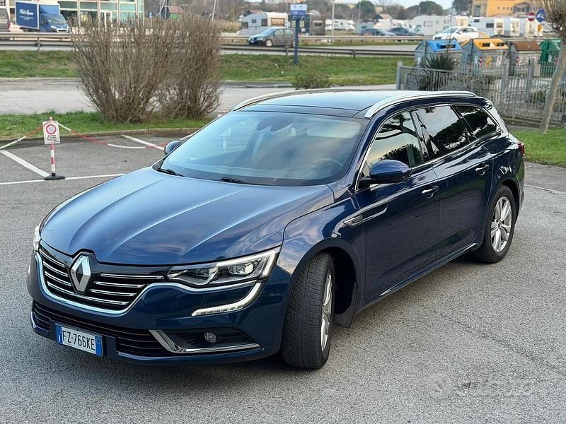 Usata Renault Talisman 160 CV (117 kW) 2019 Blu Station wagon