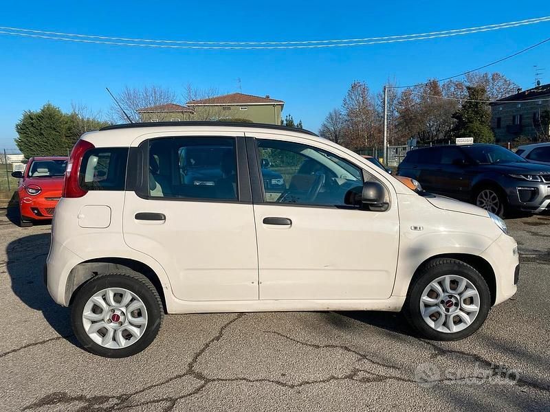 Usata Fiat Panda Lounge 85 CV (62 kW) 2014 Bianco Berlina