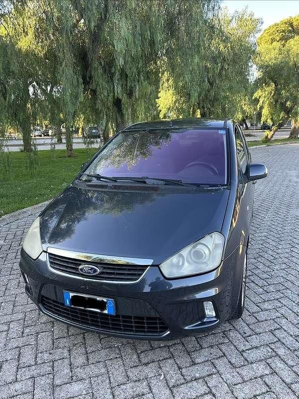 Usata 2011 Ford C-MAX Titanium Monovolume | 1500 € (Super prezzo) - Immagine 1/4