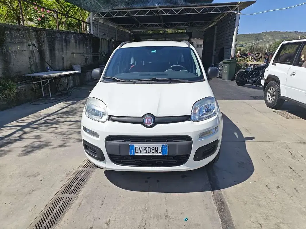 Usata Fiat Panda Pop 85 CV (62 kW) 2014 Bianco Utilitaria