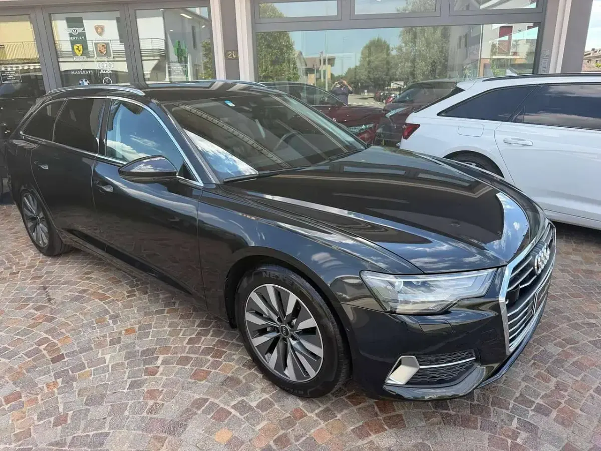 Usata Audi A6 Ambiente 204 CV (150 kW) 2021 Nero Station wagon