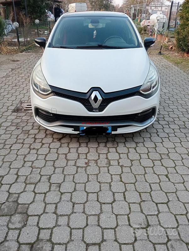 Usata Renault Clio IV Trophy 220 CV (161 kW) 2015 Bianco Berlina