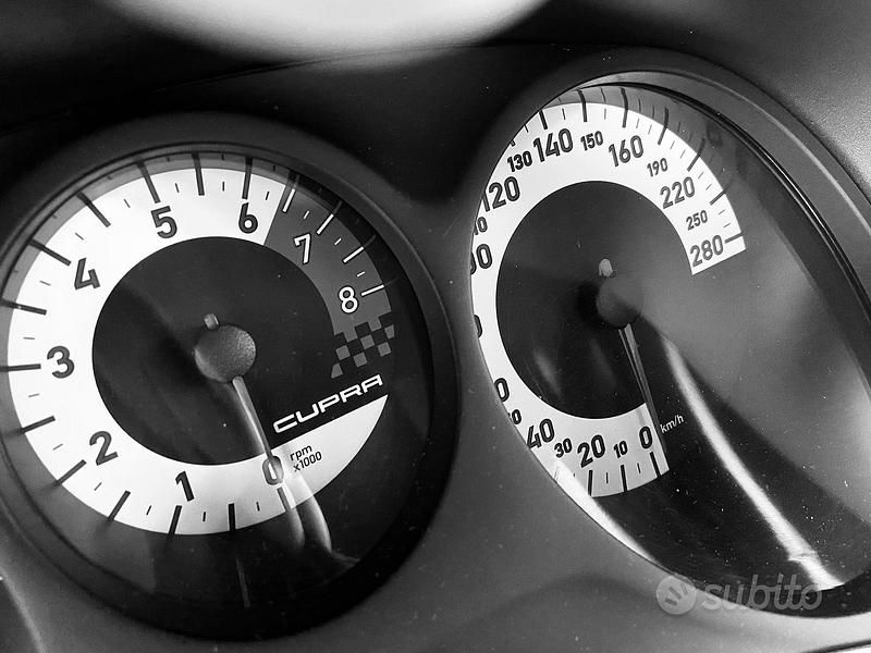 Usata Seat Leon CUPRA 300 CV (220 kW) 2007 Utilitaria