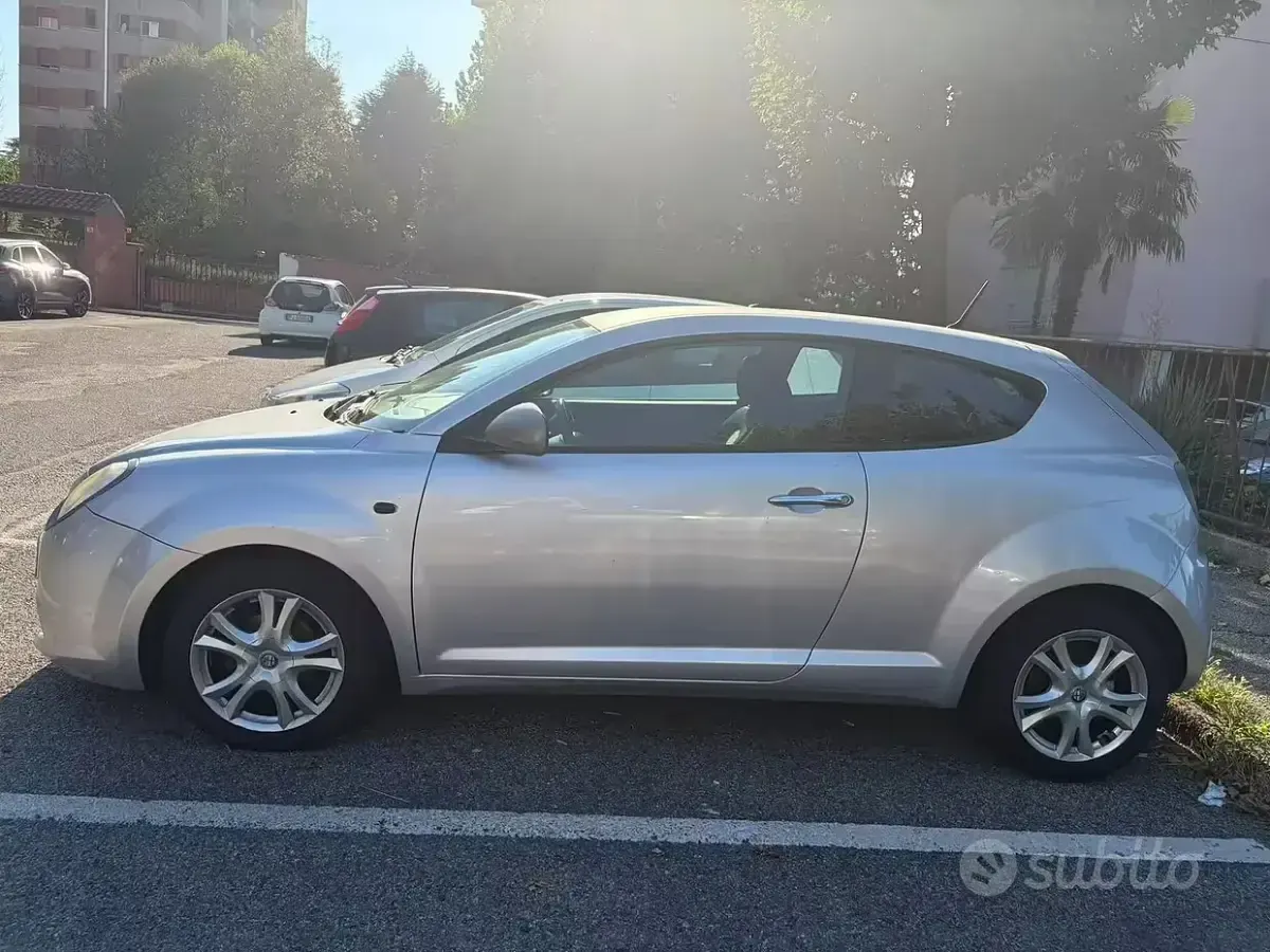 Usata Alfa Romeo MiTo 79 CV (58 kW) 2011 Grigio Utilitaria