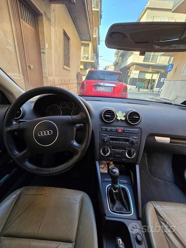 Usata Audi A3 140 CV (102 kW) 2004 Blu Utilitaria