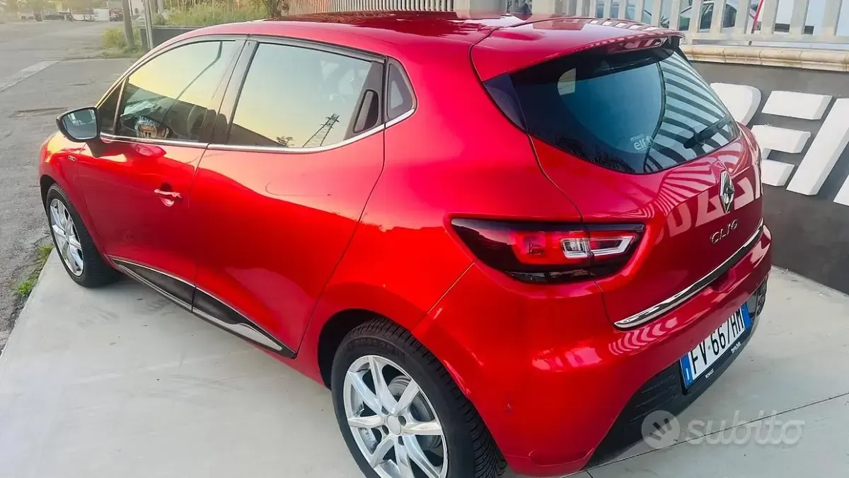 Second-hand Renault Clio IV 75 CP (55 kW) 2019 Roșu Berlinǎ