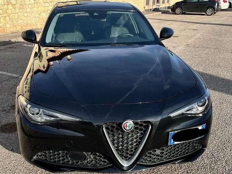 Usata Alfa Romeo Giulia Tech Edition 190 CV (139 kW) 2019 Nero Berlina