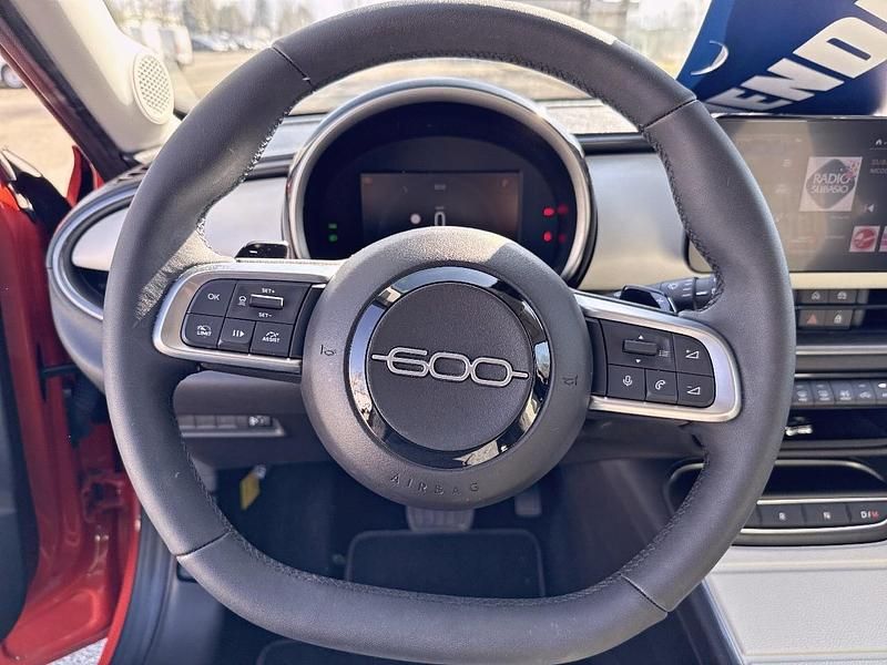 Usata Fiat 600 La Prima 101 CV (74 kW) 2024 Arancione SUV
