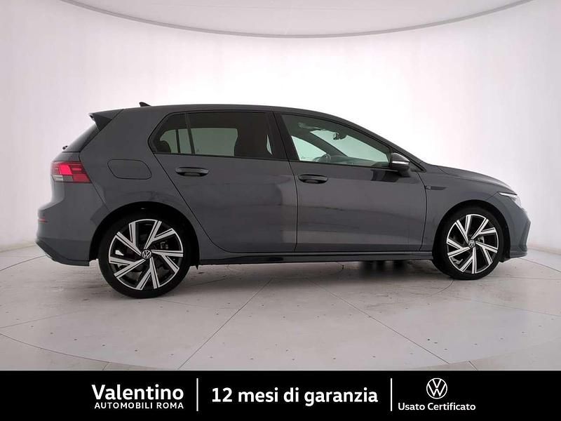 Usata VW Golf VIII R-line 131 CV (96 kW) 2023 Grigio Utilitaria