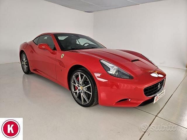 Usata Ferrari California 460 CV (338 kW) 2012 Rosso Cabrio