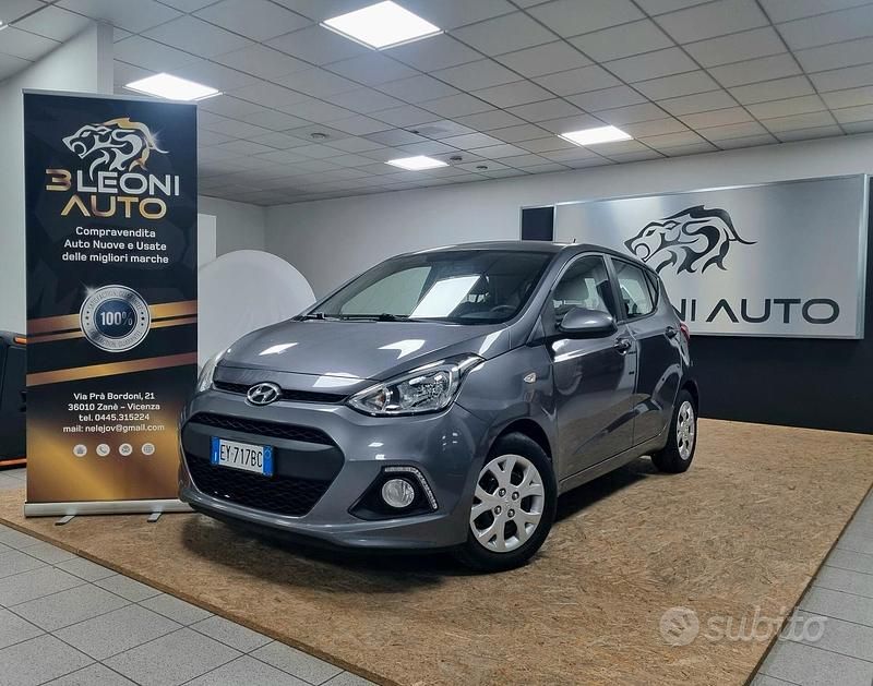 Usata Hyundai i10 Comfort 66 CV (48 kW) 2015 Grigio Utilitaria