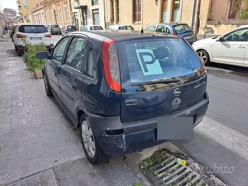 Usata Opel Corsa 2001 Blu Utilitaria