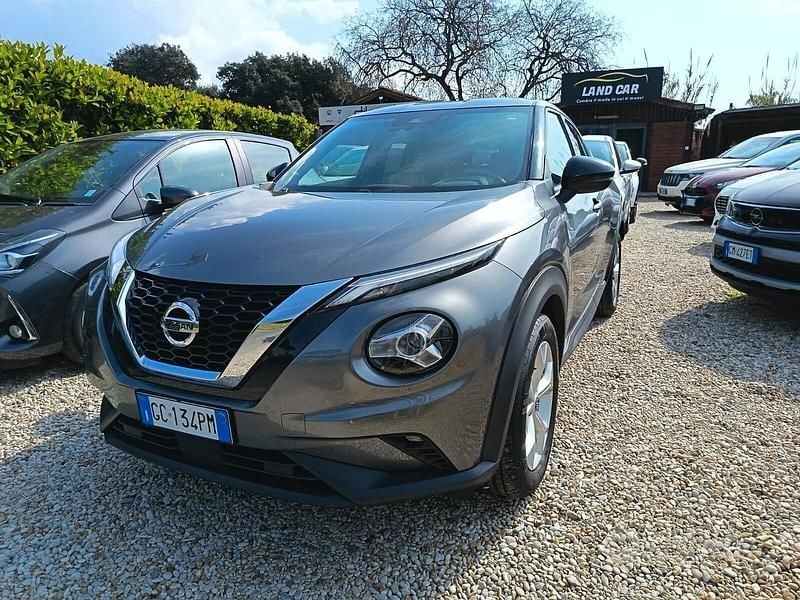 Usata Nissan Juke Acenta 117 CV (86 kW) 2020 Grigio SUV