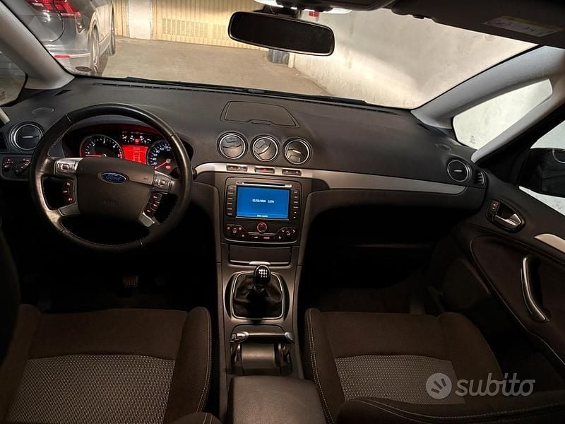 Usata Ford S-MAX Titanium 116 CV (85 kW) 2015 Nero Monovolume