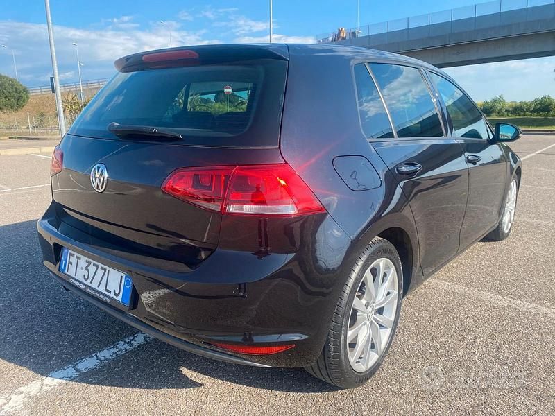 Usata VW Golf VII Highline 110 CV (80 kW) 2016 Nero Utilitaria