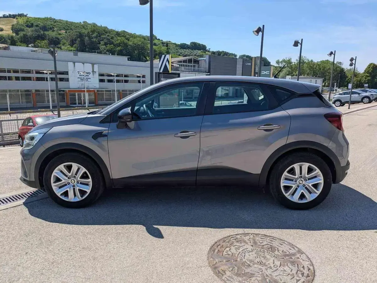 Usata Renault Captur Equilibre 94 CV (69 kW) 2023 Grigio SUV