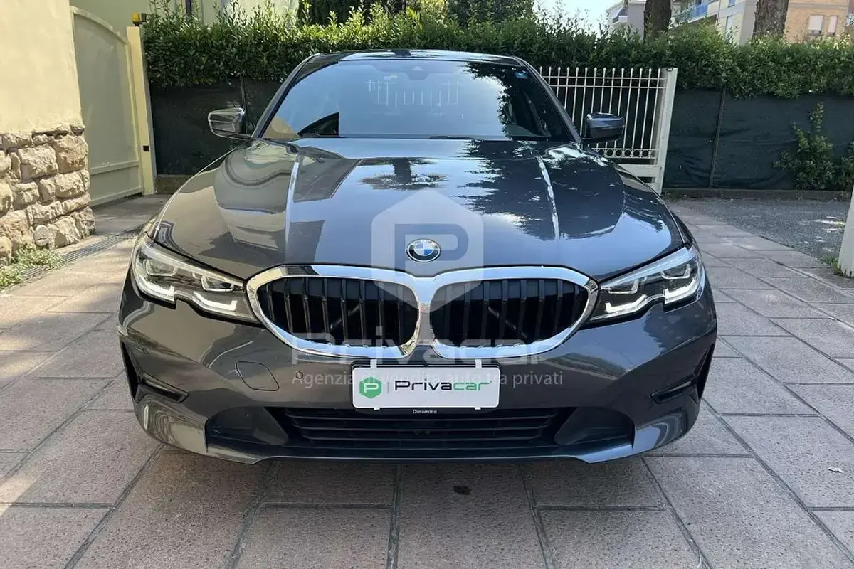 Usata BMW 320 184 CV (135 kW) 2021 Grigio Berlina