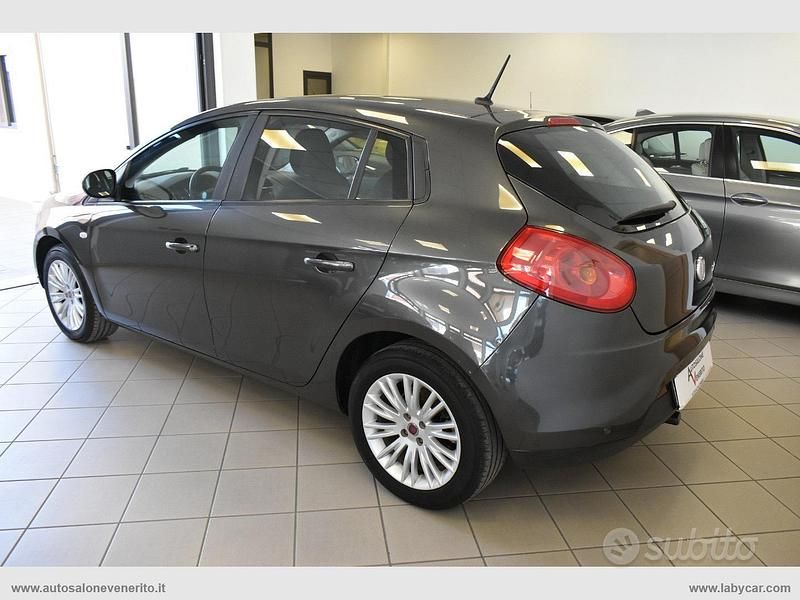 Usata Fiat Bravo Dynamic 105 CV (77 kW) 2010 Utilitaria