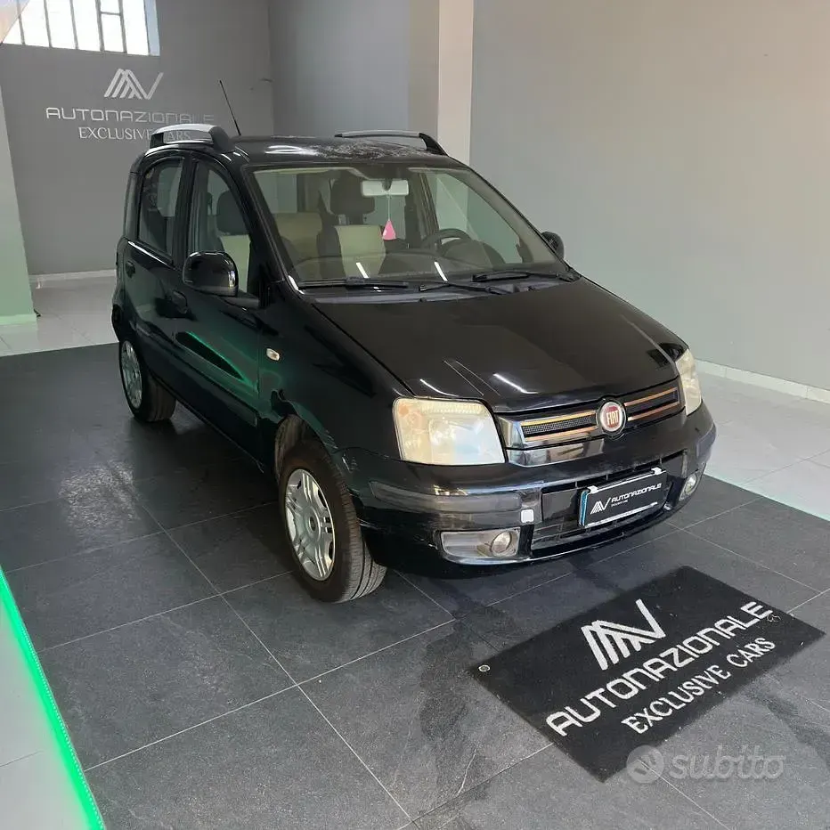 Usata Fiat Panda Active 60 CV (44 kW) 2010 Nero Utilitaria