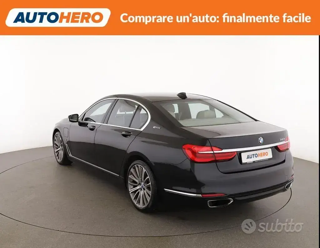Usata BMW 740 258 CV (189 kW) 2017 Nero Berlina