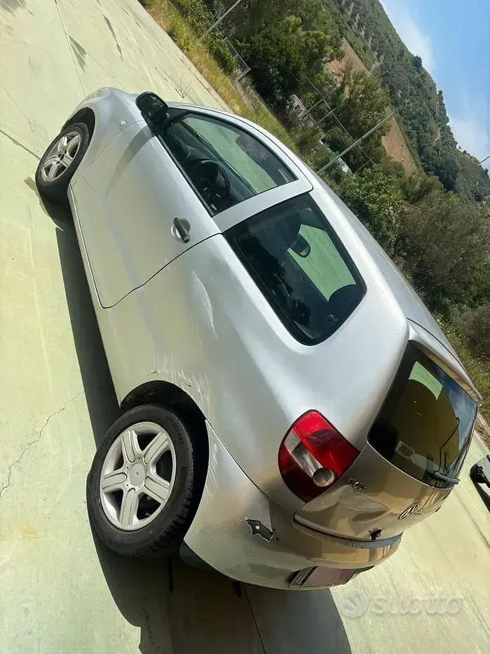 Usata VW Fox 69 CV (50 kW) 2006 Grigio Utilitaria